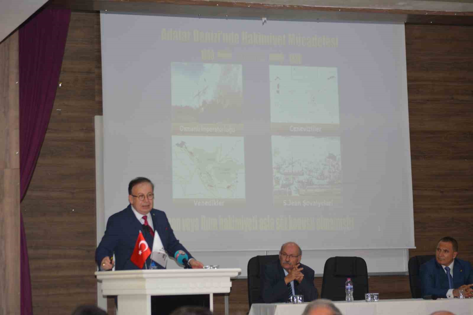 Mavi Vatan meşalesi Ayvalık’ta yakıldı