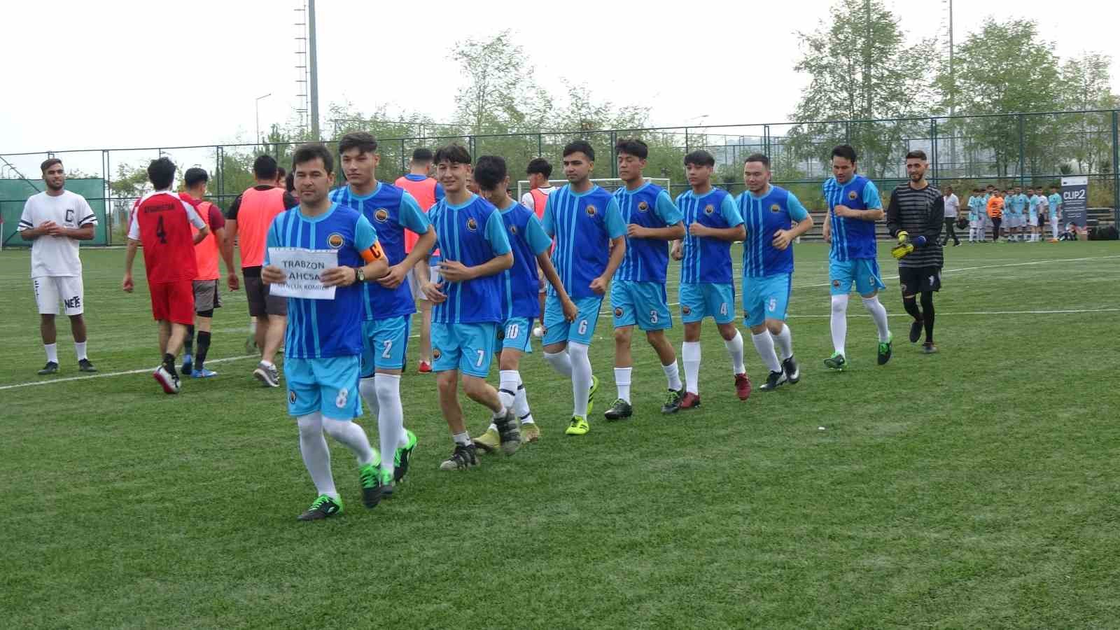 Türkiye’de yaşayan göçmenler futbol turnuvasında bir araya geldi