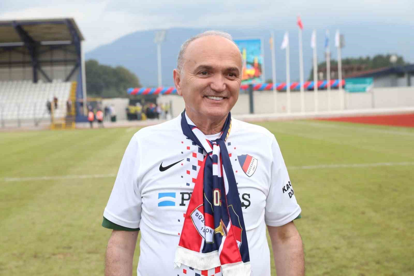 Başkan Özlü “Arzum, Düzcespor hiç yenilmesin”