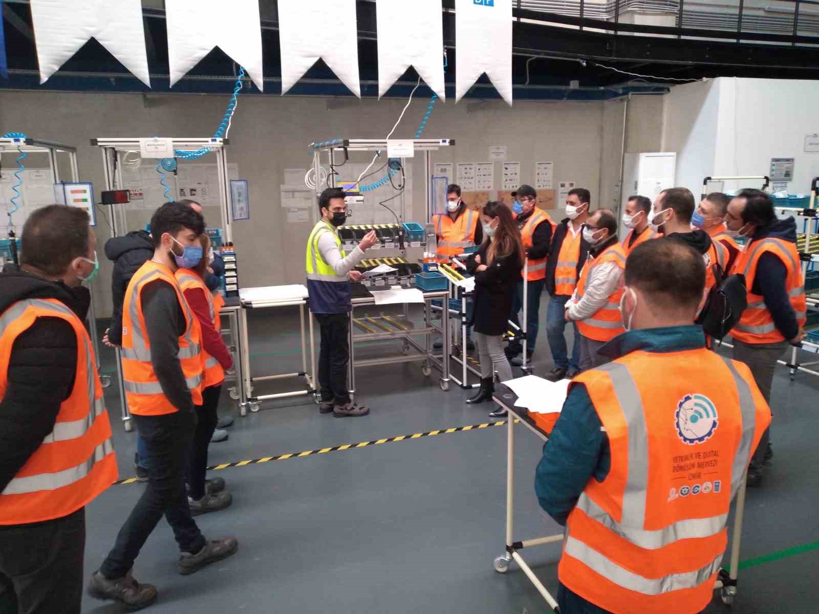 ’İzmir Model Fabrika’ ilk meyvelerini verdi