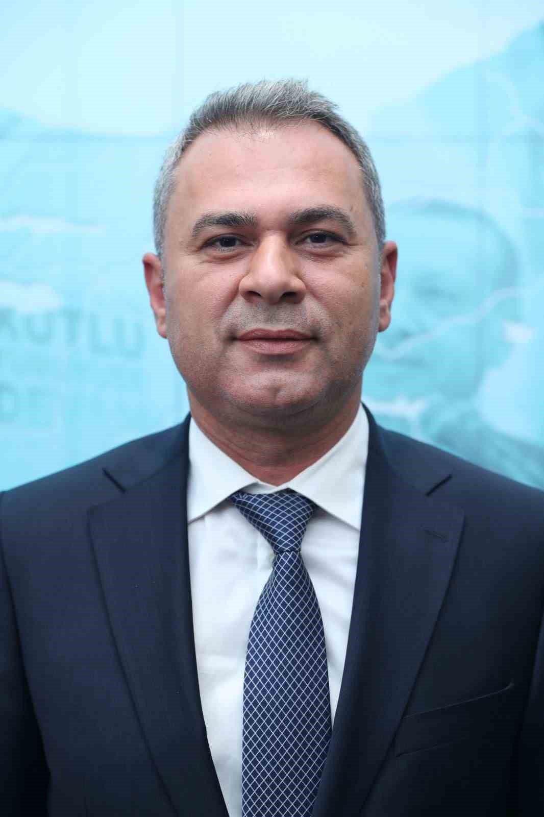 AK Parti Antalya’da 8 ilçe başkanı değişti