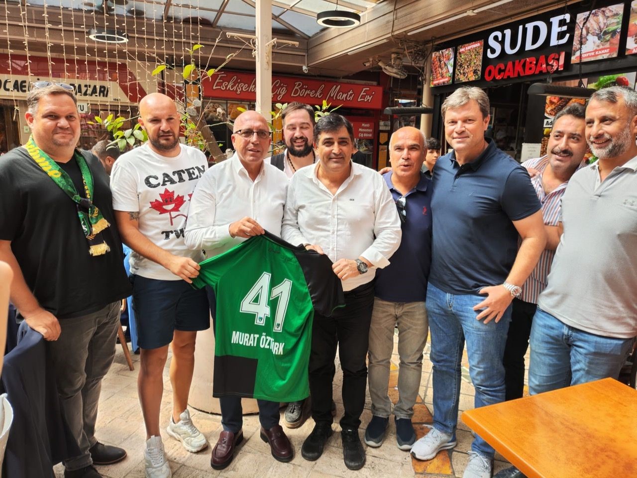 Kocaelispor’u ağırladı, yemek ücretini ödemeyince ortalık karıştı