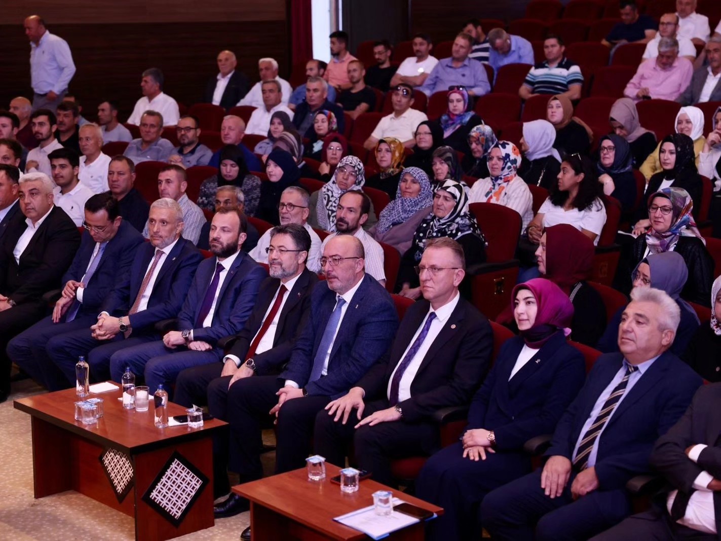 Bakan Yumaklı: “AK Parti ’Gücümüz millet, işimiz hizmet’ diyerek yoluna devam edecek”