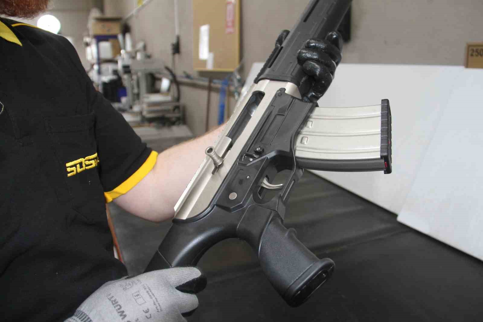 Konyalı firma ABD’ye son dönemde revaçta olan şarjörlü av tüfeği ihraç ediyor