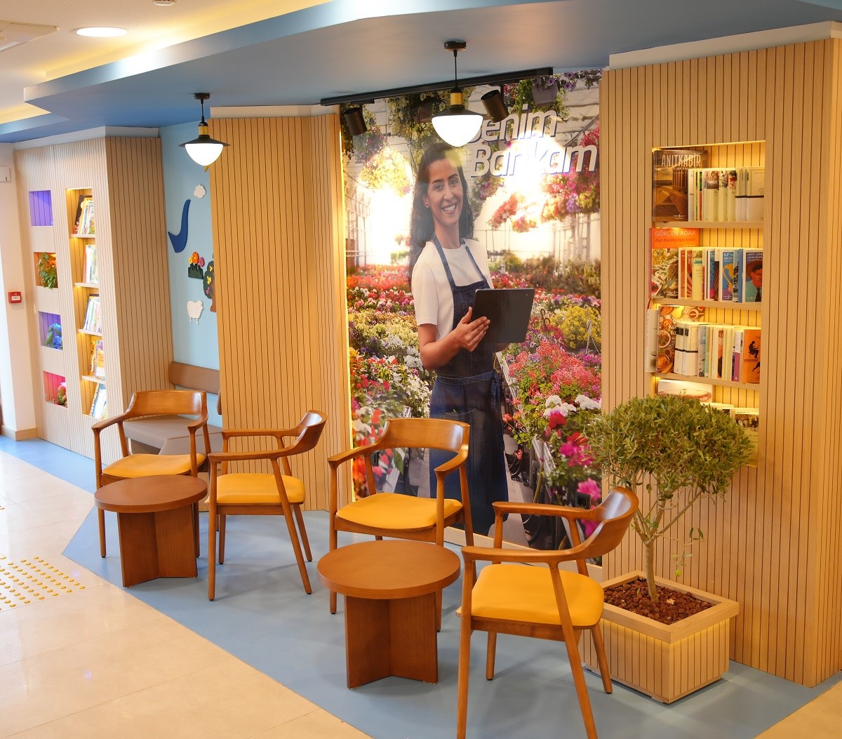 İş Bankası’ndan ‘Çiçeğin Kenti’ İzmir Bayındır’a tarım ihtisas şubesi