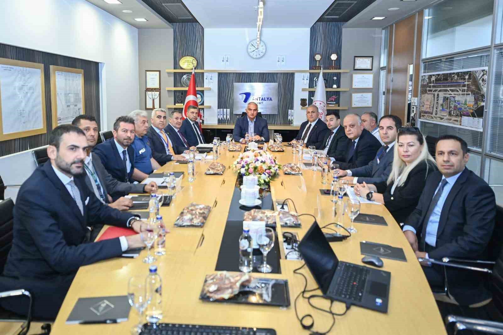 Bakan Ersoy: “Antalya’mızın güzelliklerini daha fazla kişiye ulaştırmak için çalışmalarımıza devam edeceğiz”