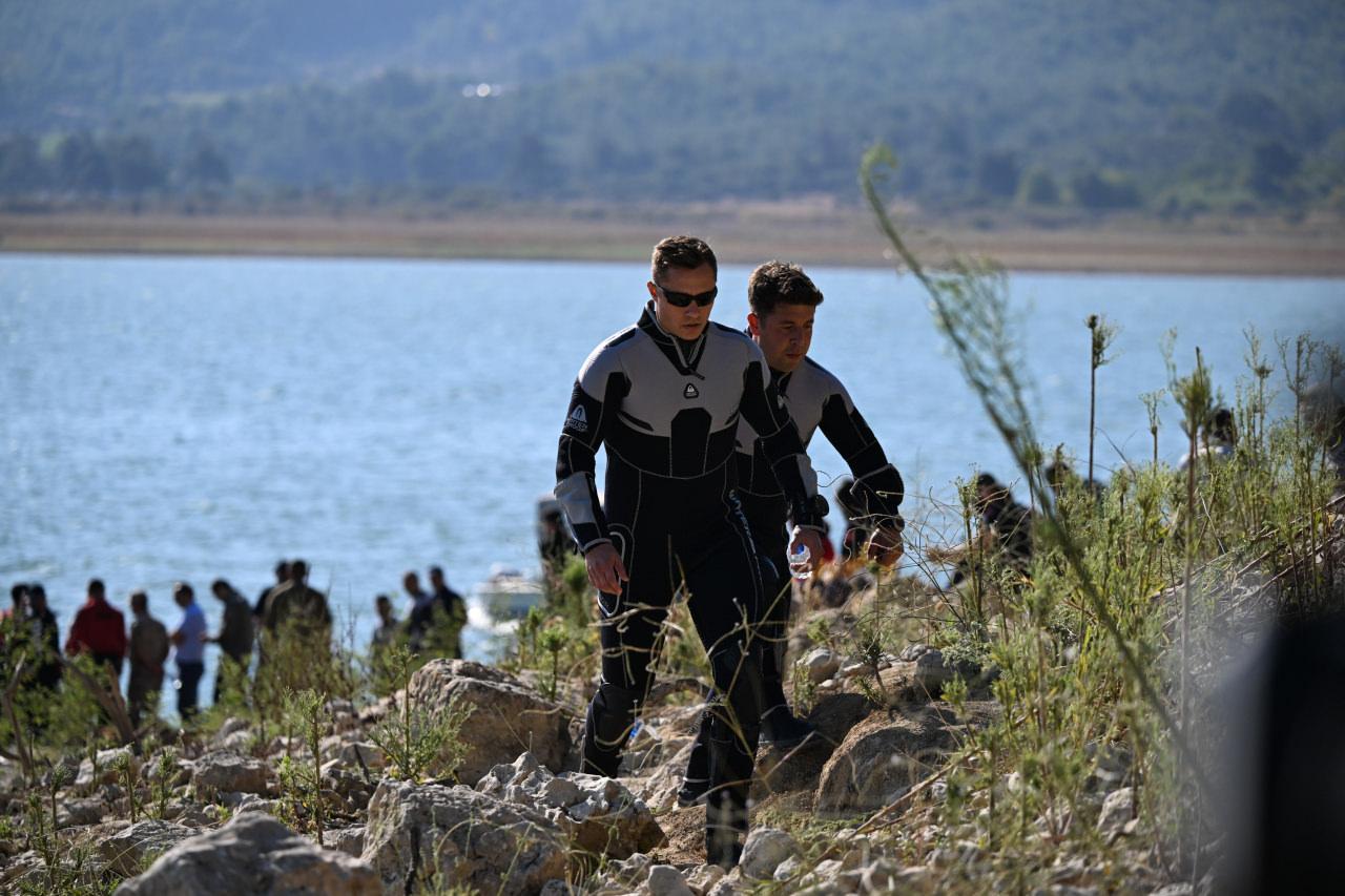 İzmir'den acı haber: İki mürettebatın cansız bedenine ulaşıldı