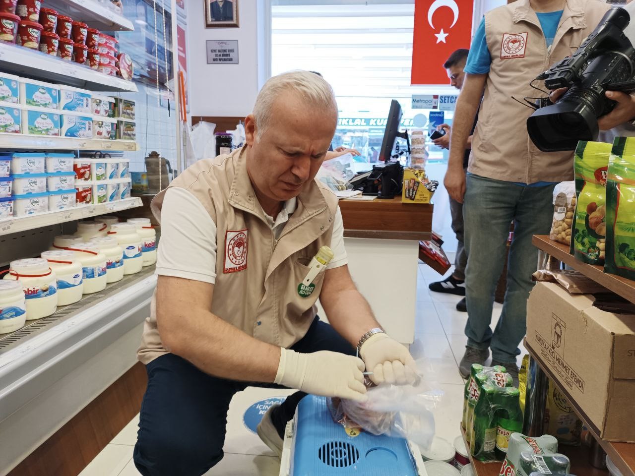 Kasap, şarküteri ve bakkallara eş zamanlı gıda denetimi