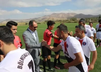 Gürpınar Belediyesi Geleneksel Futbol Turnuvası başladı