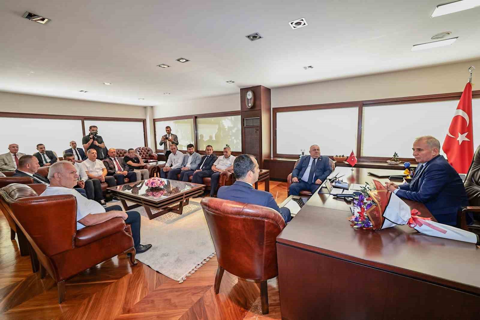 Başkan Zolan, ‘70 bin esnafımın yanındayız’ mesajını verdi