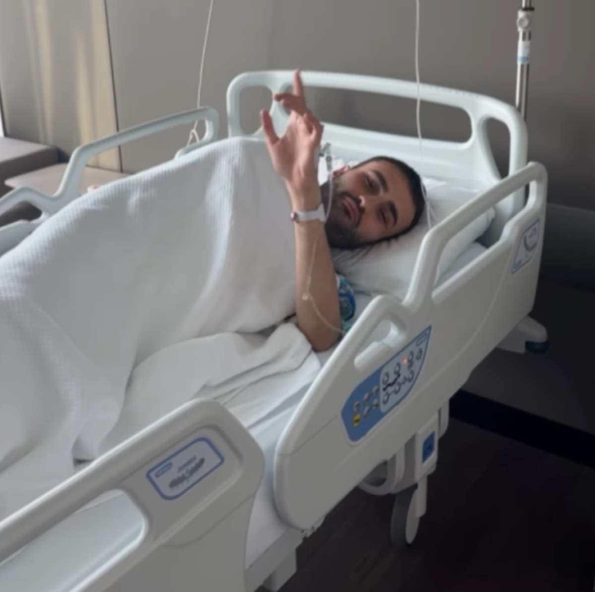 CZN Burak hastaneye yatırıldı