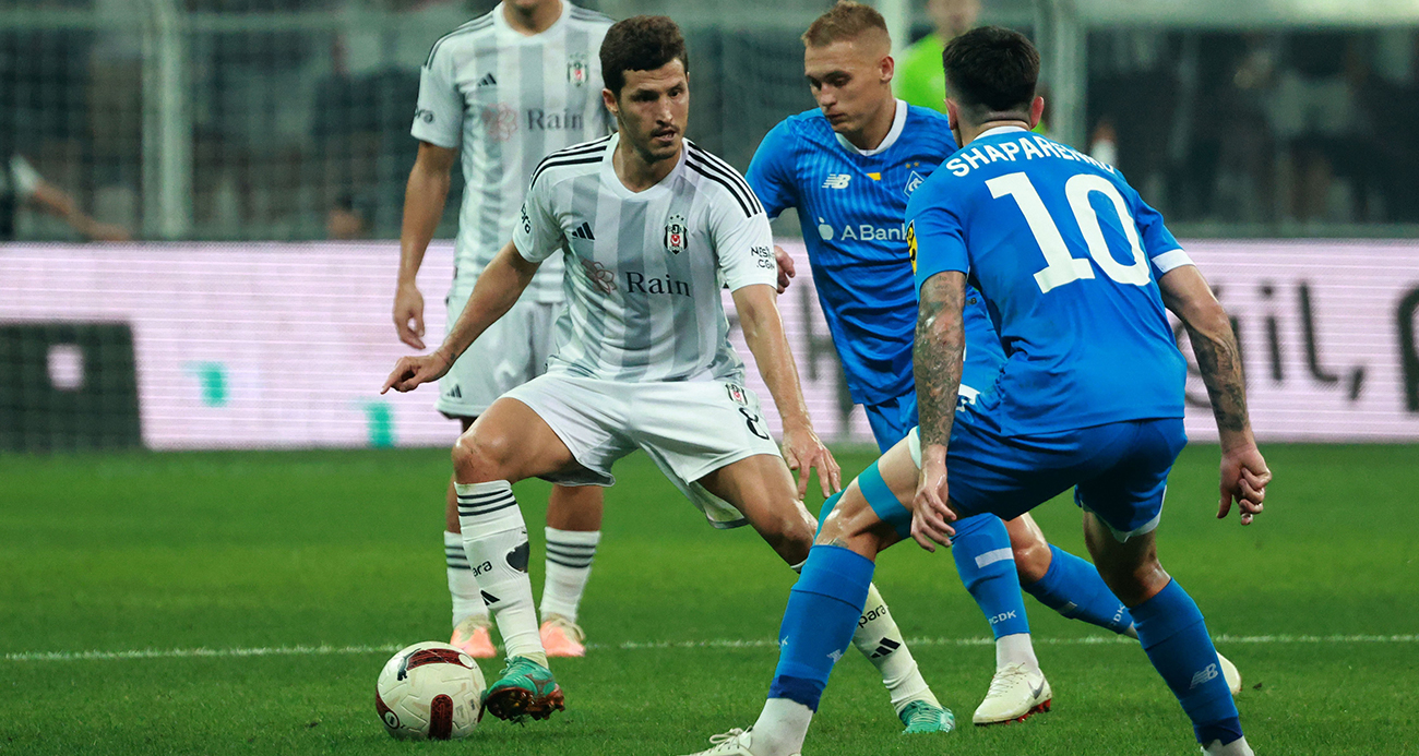 Salih Uçan, Süper Lig’de haftanın merkez orta oyuncusu seçildi