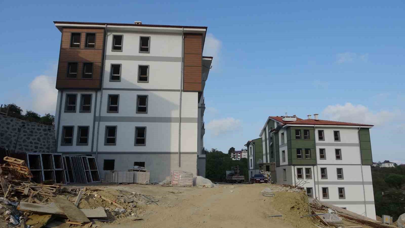 ’Sakin Şehir’deki toplu konut yükseliyor