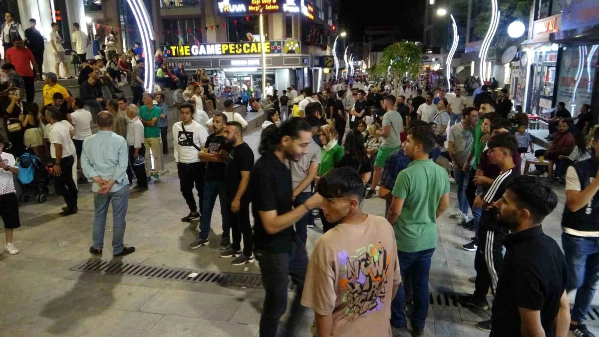 İranlı turistler Van’ı ziyaret etmeye devam ediyor