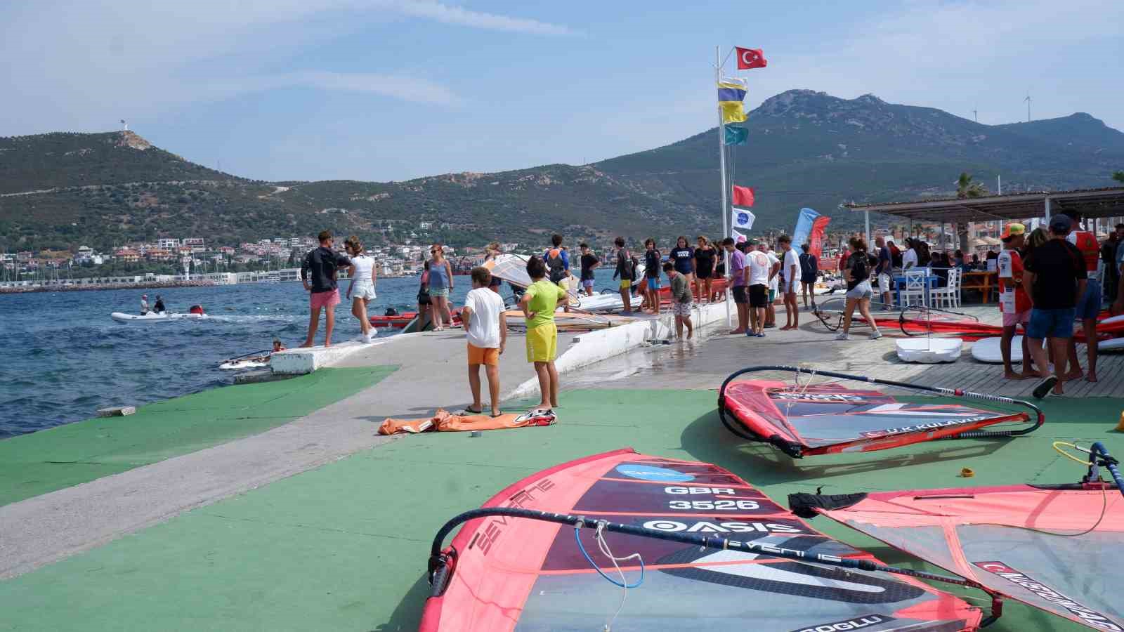 Foça’da Kurtuluş Kupası Yelken Yarışları başladı