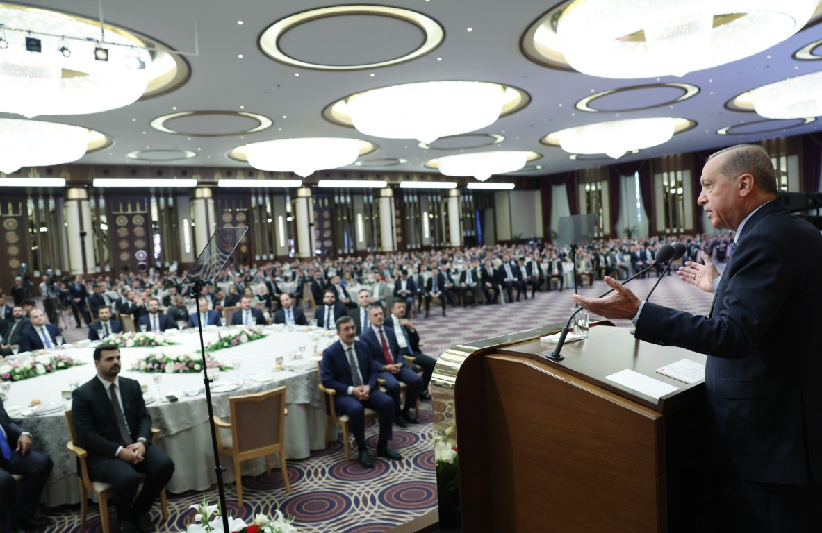 Cumhurbaşkanı Erdoğan, gençlerle buluştu