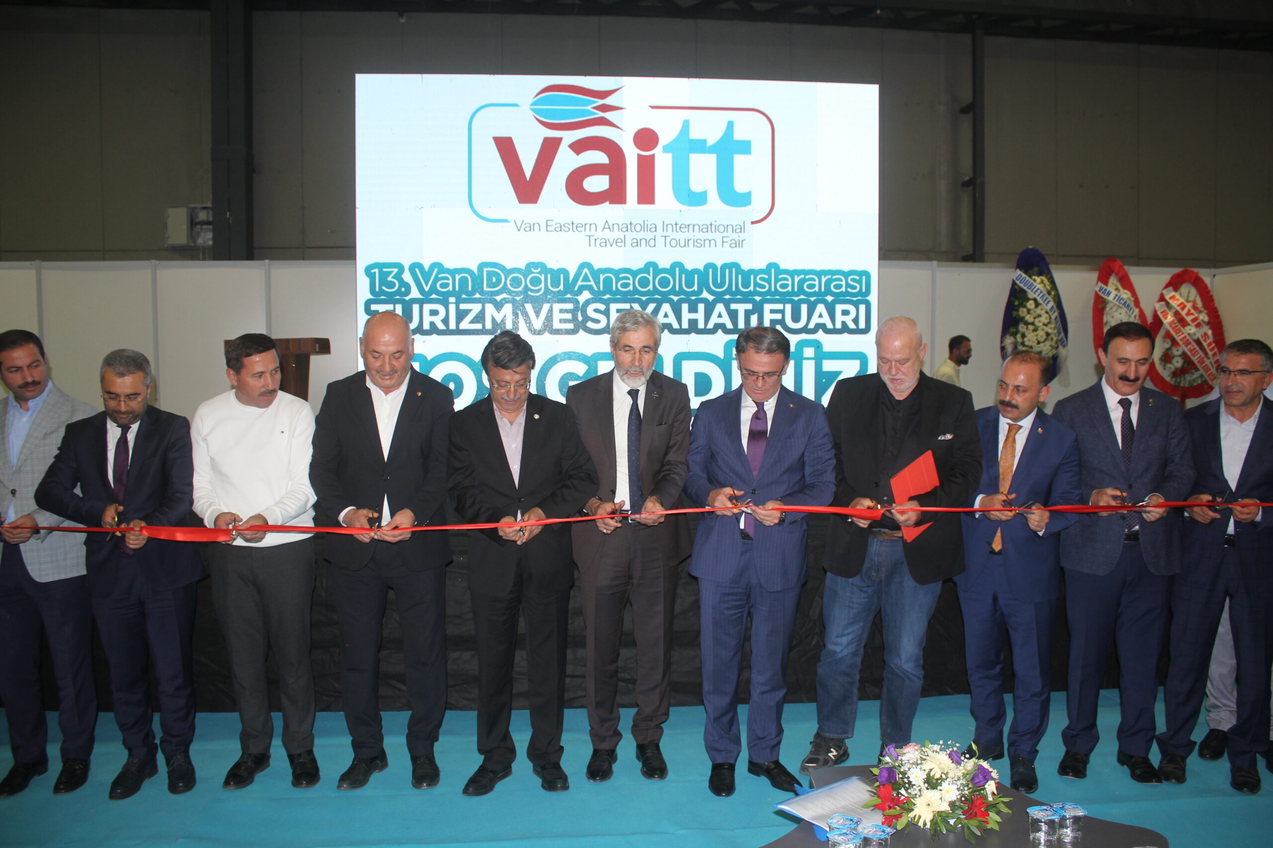 Van’ın Turizmine katkı sağlayacak fuar kapılarını açtı