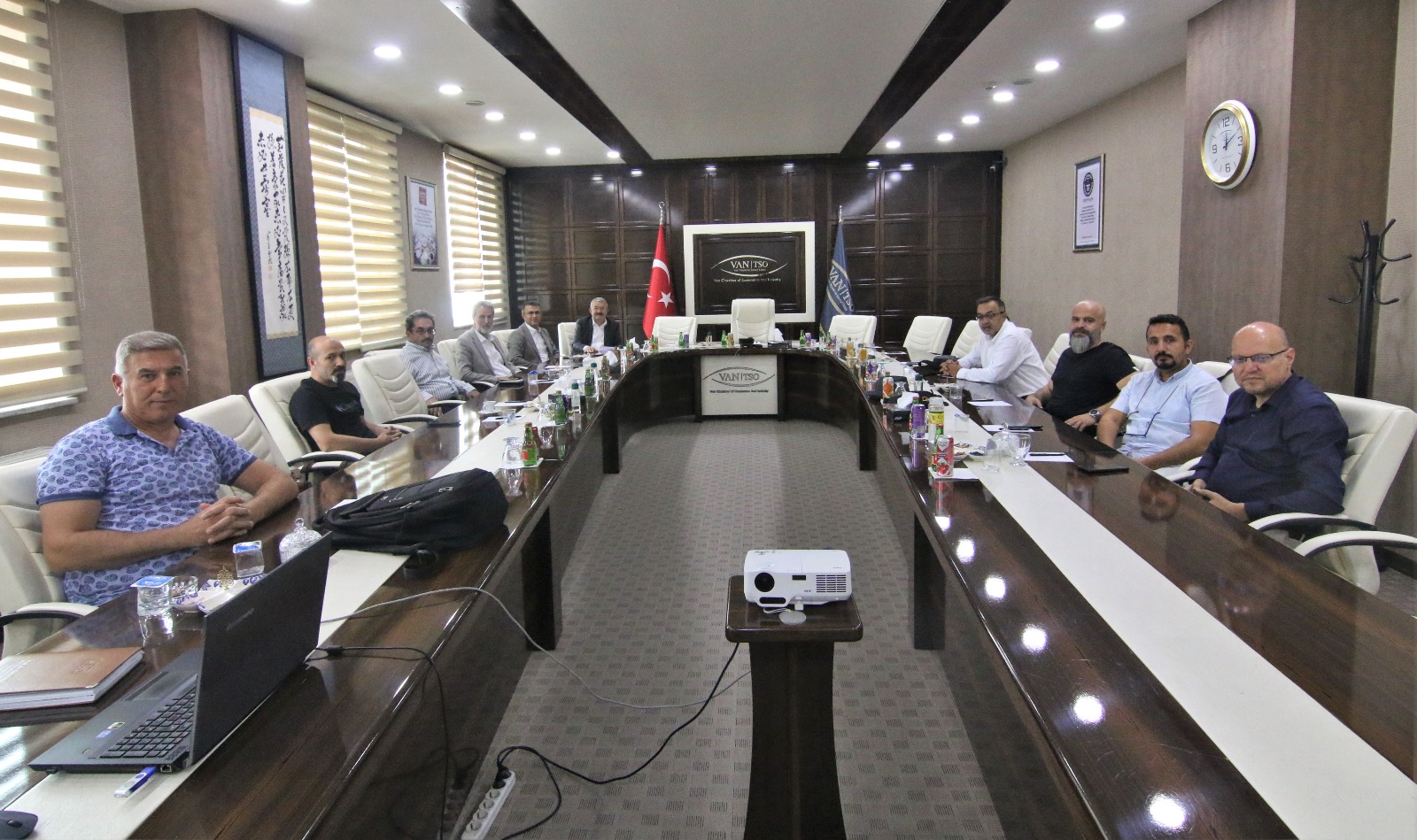 Van Gölü, kitap oluyor!