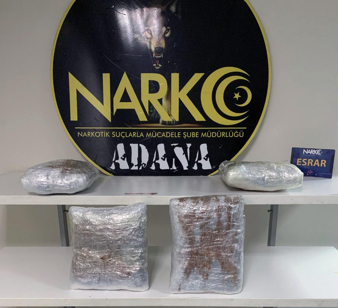 Çantasında 2,5 kilo esrarla yakalandı! 'İçmek için aldım' dedi