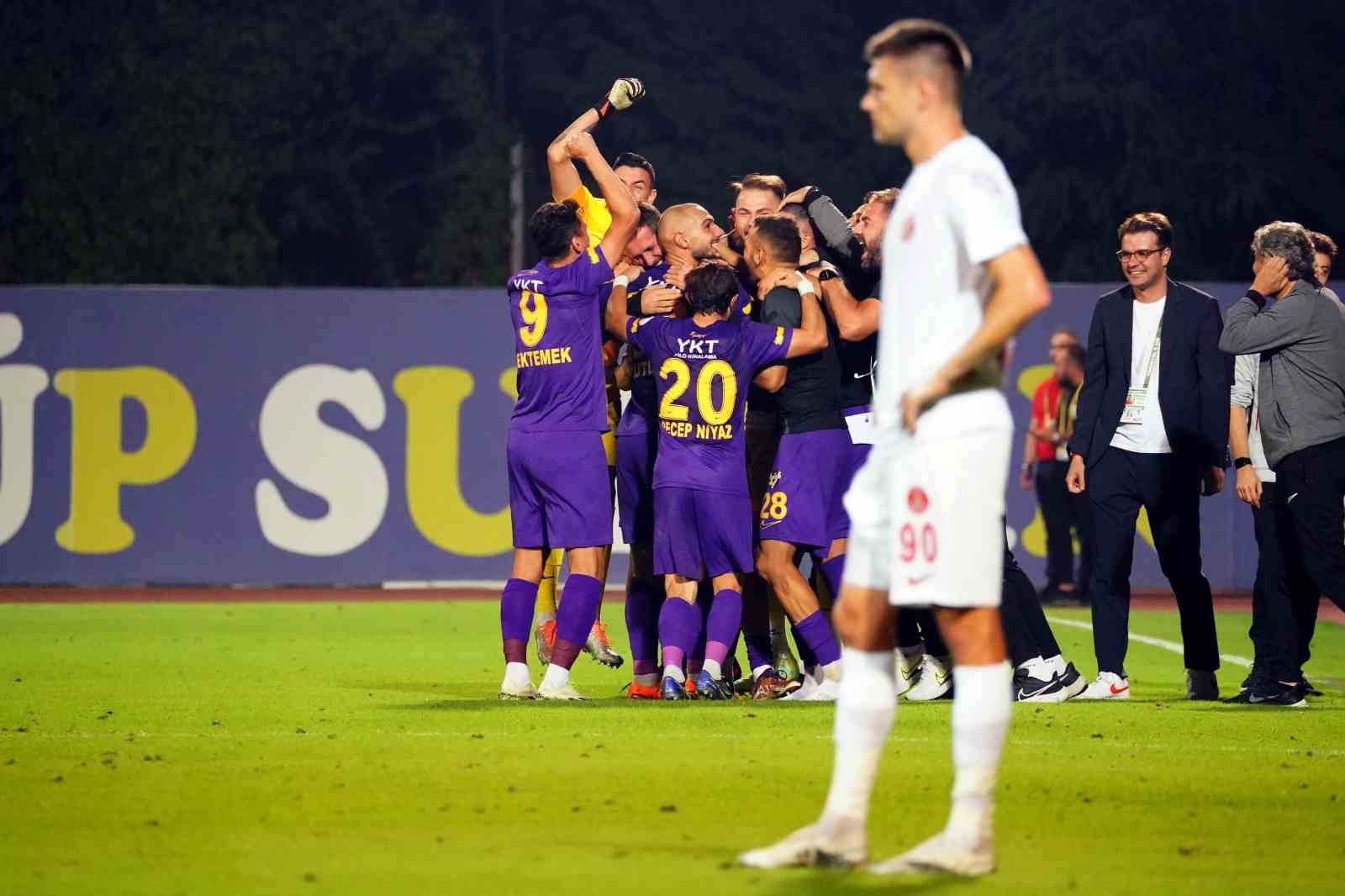 Trendyol 1. Lig: Eyüpspor: 2 - Ümraniyespor: 0
