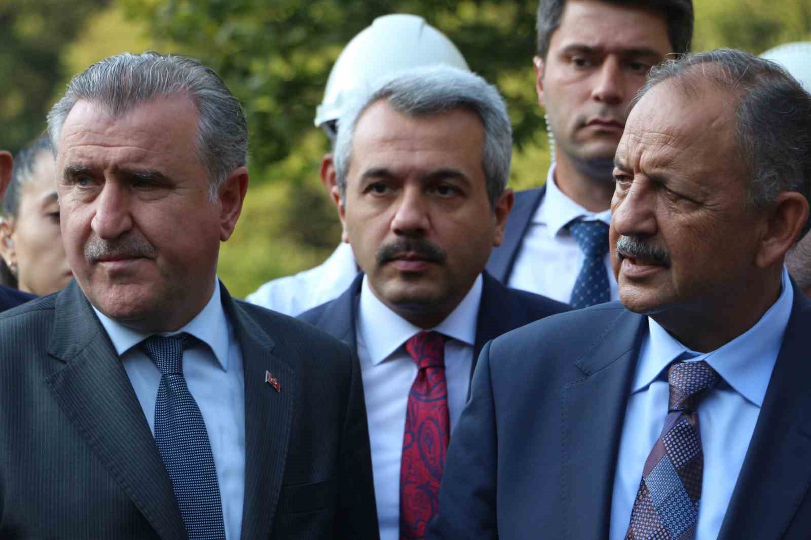 Bakan Bak ve Bakan Özhaseki Rize’den ayrıldı