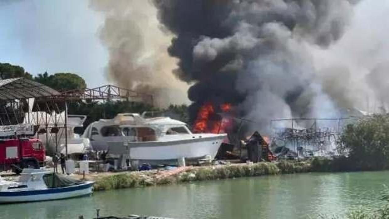 Antalya’daki orman yangın teknelere sıçradı