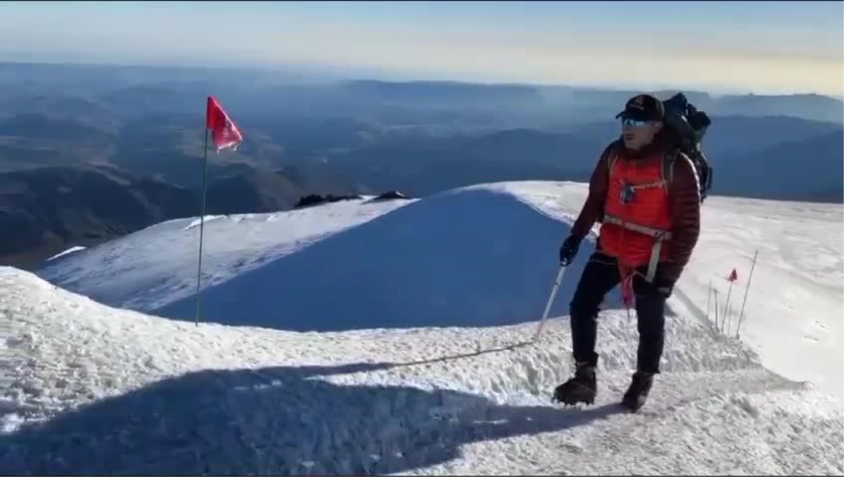 Ardahanlı Dağcı Doğu Yılmaz Elbruz Dağı’na tırmandı