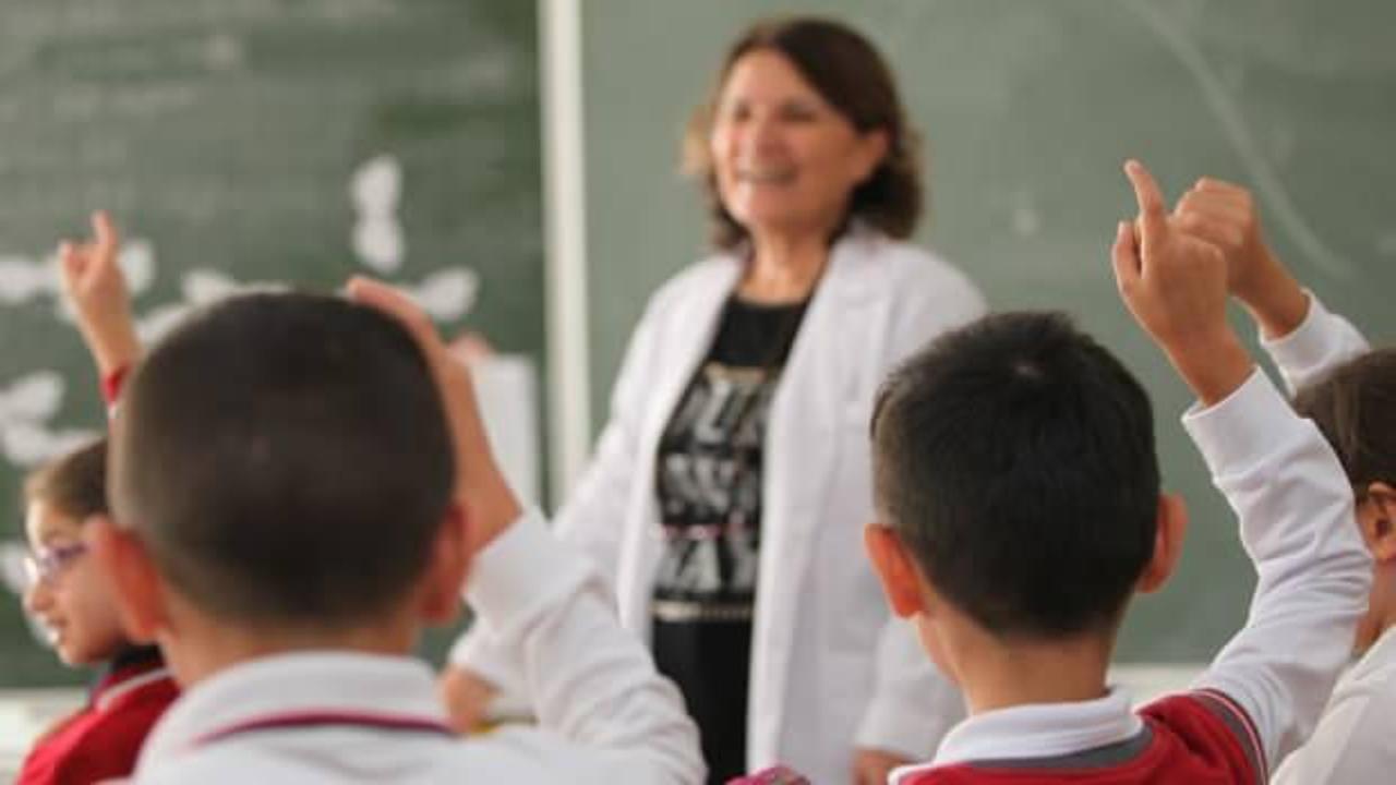 MEB kararı duyurdu: Uzman ve başöğretmenlik eğitimleri uzatıldı