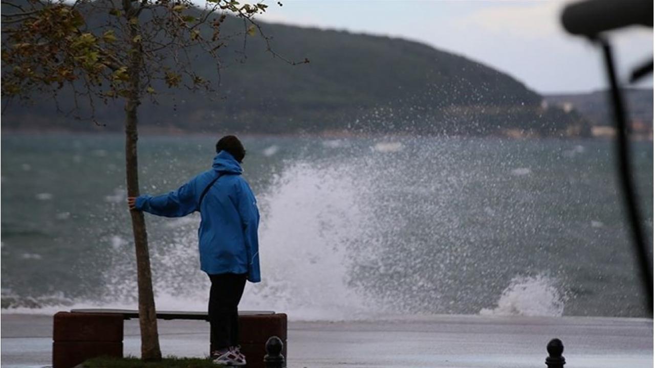 Bir ilde eğitime fırtına engeli