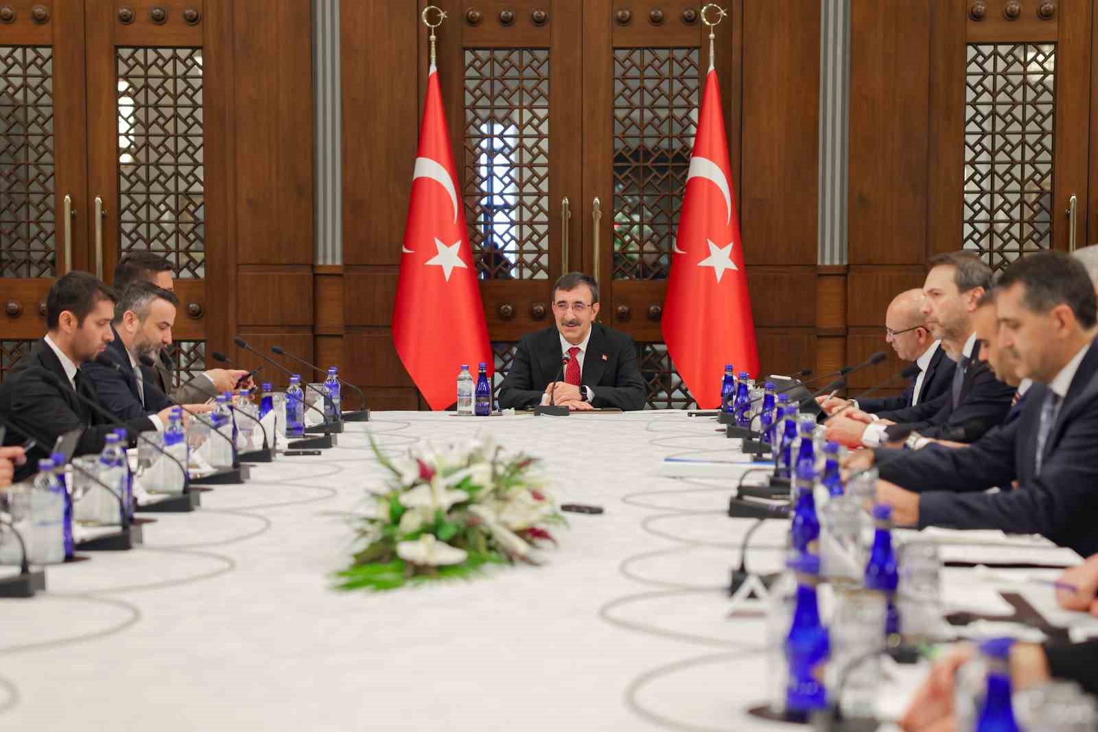 Cumhurbaşkanı Yardımcısı Yılmaz’dan OVP açıklaması
