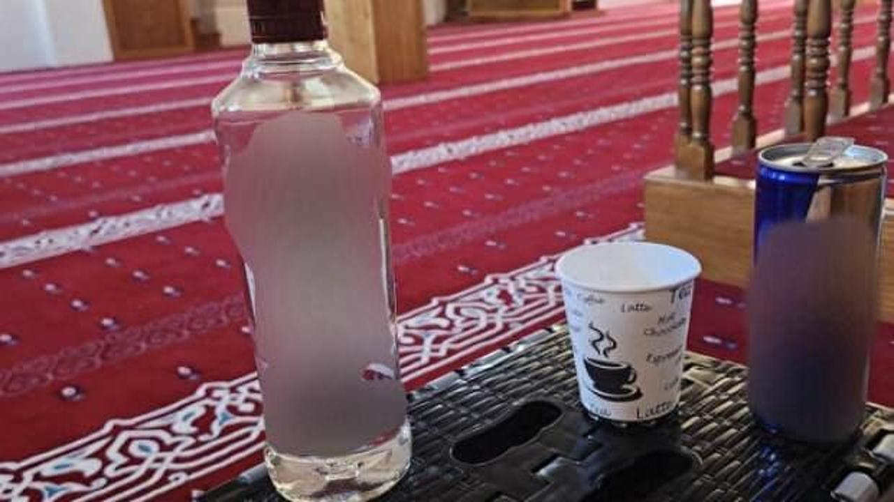 Camide içki içip paylaştı! Rezil sözler: Allah ile dertleştim