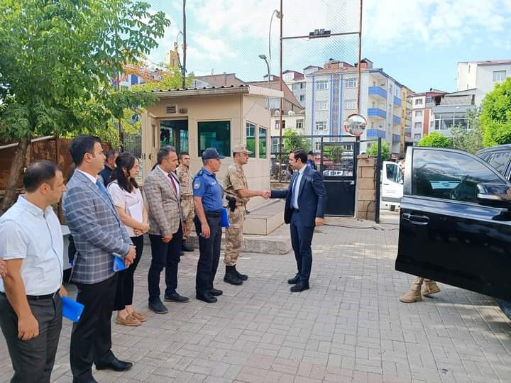 Güroymak Kaymakamı Uzun görevine başladı