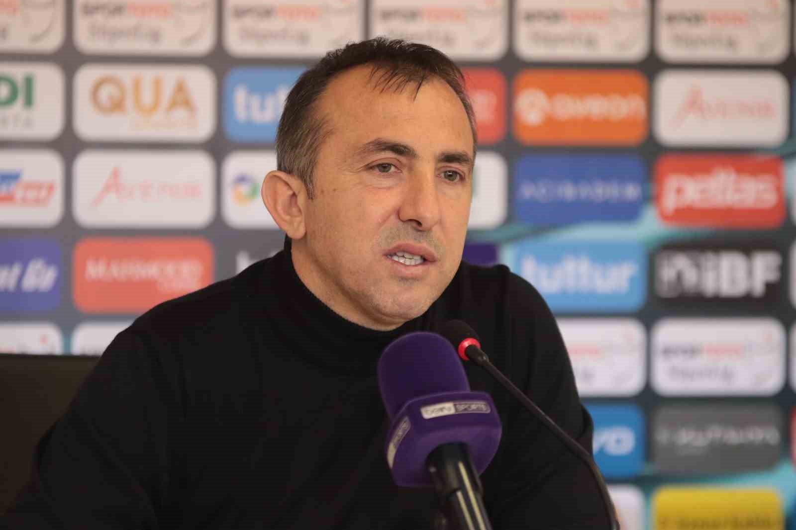 Başakşehir’de Recep Uçar’ın ismi öne çıkıyor