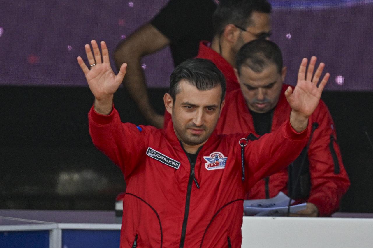 Selçuk Bayraktar'dan 'Siyasete girecek misiniz?' sorusuna yanıt! İlk kez net konuştu