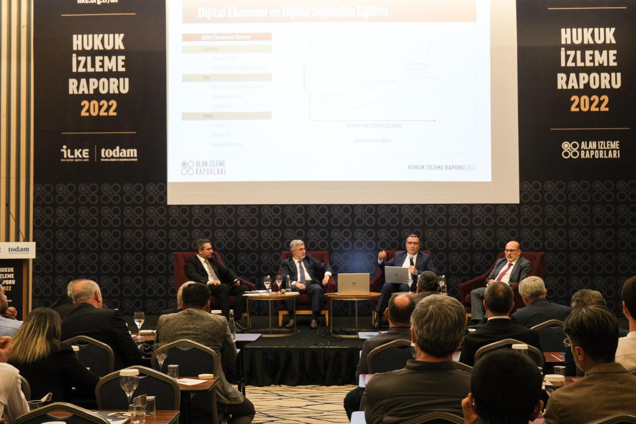 İLKE Vakfı Hukuk İzleme Raporu 2022: Hukuk ve Ekonomi’yi Tanıttı