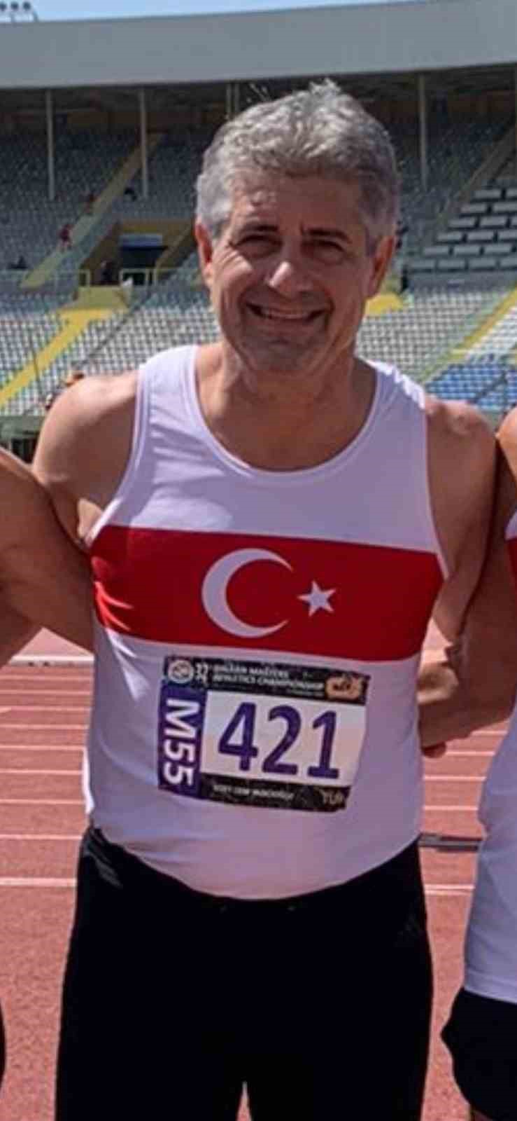 56 yaşındaki Eskişehirli sporcudan 3 altın madalya