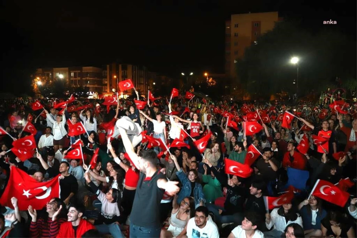 Eskişehir’de A Milli Kadın Voleybol Takımı’nın Şampiyonluk Sevinci
