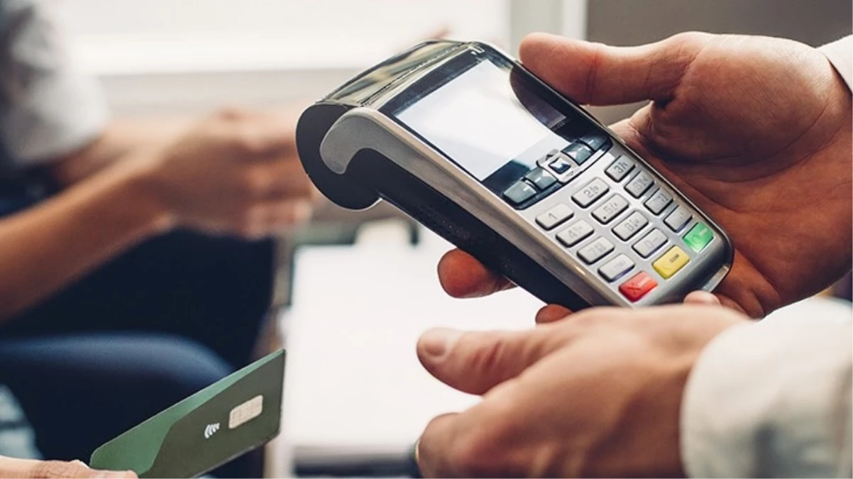 Faiz kararı sonrası kredi kartı faizleri de değişiyor! 1 Ekim’den itibaren geçerli olacak