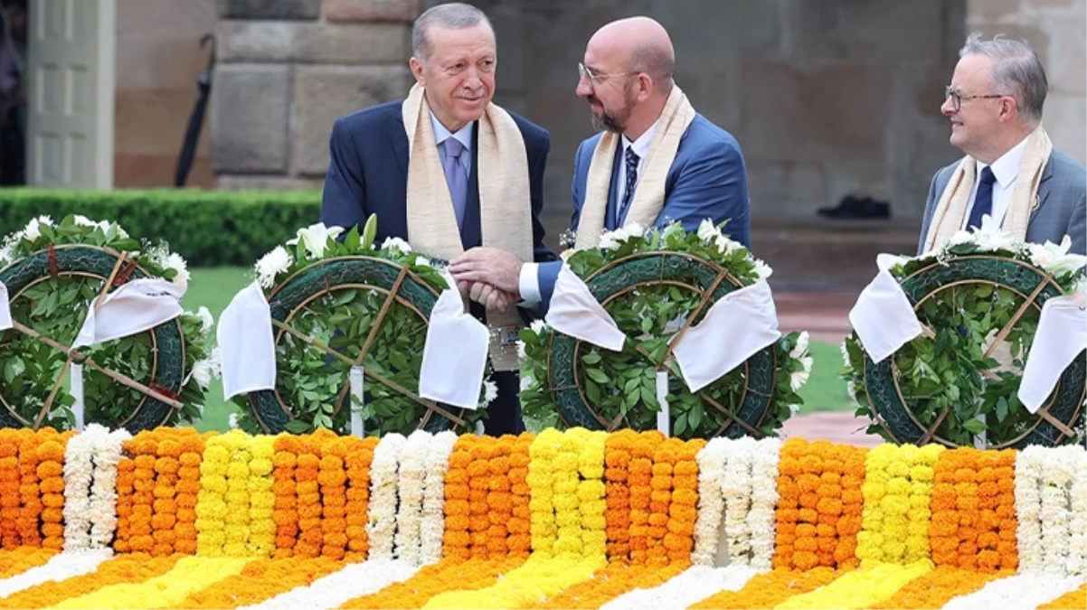 G-20 zirvesi kapsamında liderler, Mahatma Gandhi’nin anıt mezarına çelenk bıraktı