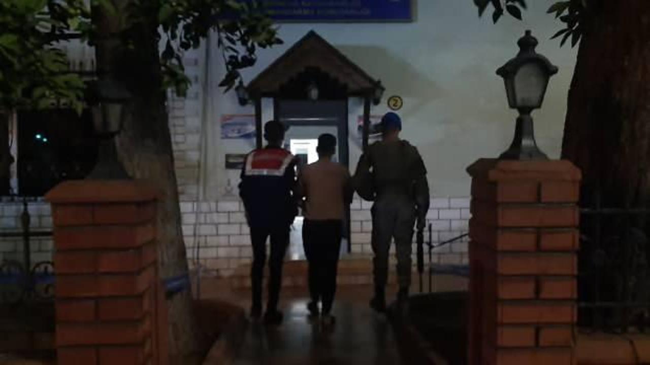 İzmir merkezli FETÖ operasyonunda 9 kişi yakalandı
