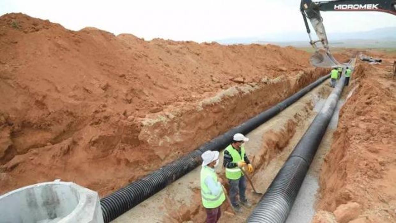 Fabrikalar bir bir yükseliyor, kentte işsizlik azalacak