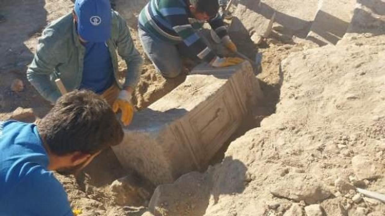 Konya’da 800 yıllık sunak bulundu