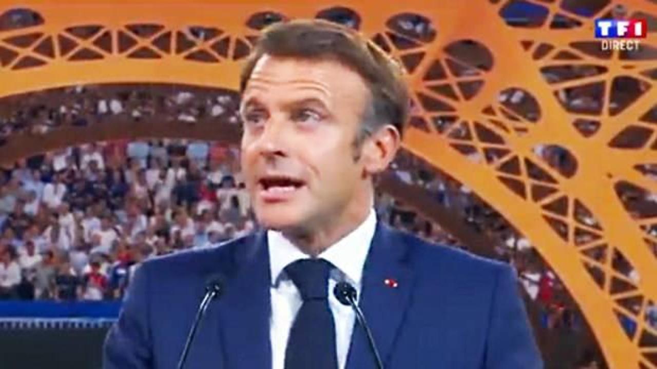 Macron, Fransa’daki Rugby açılış töreninde yuhalandı