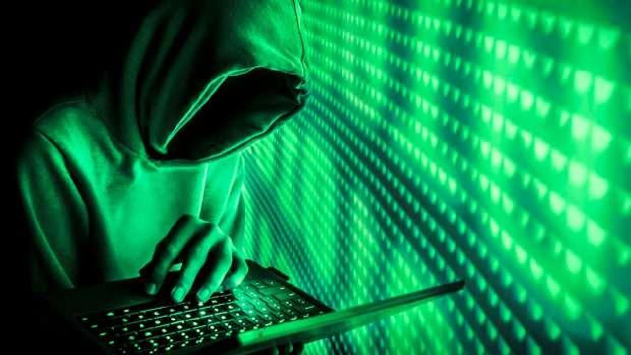 Mail hesaplarını ele geçirerek 210 milyon lira dolandırdılar