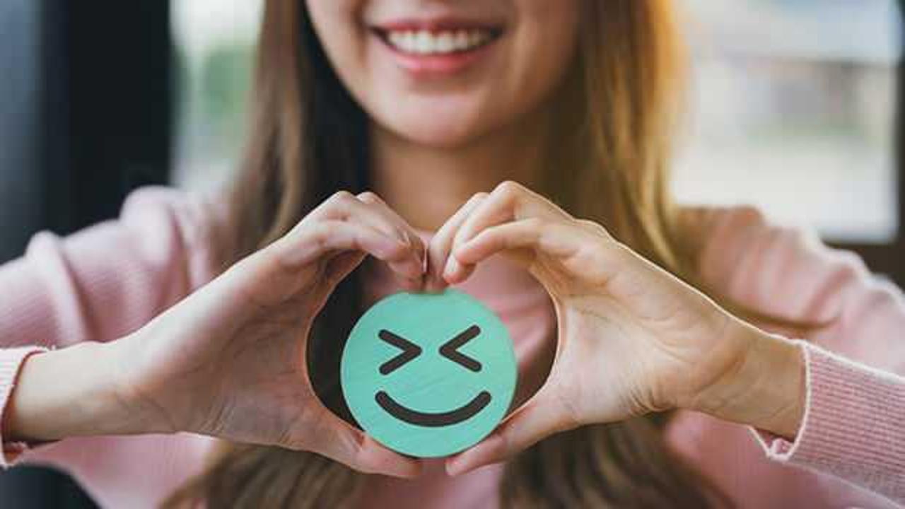 Mutluluk hormonu nasıl artar? Serotonin mutluluk hormonu sağlayan şeyler…