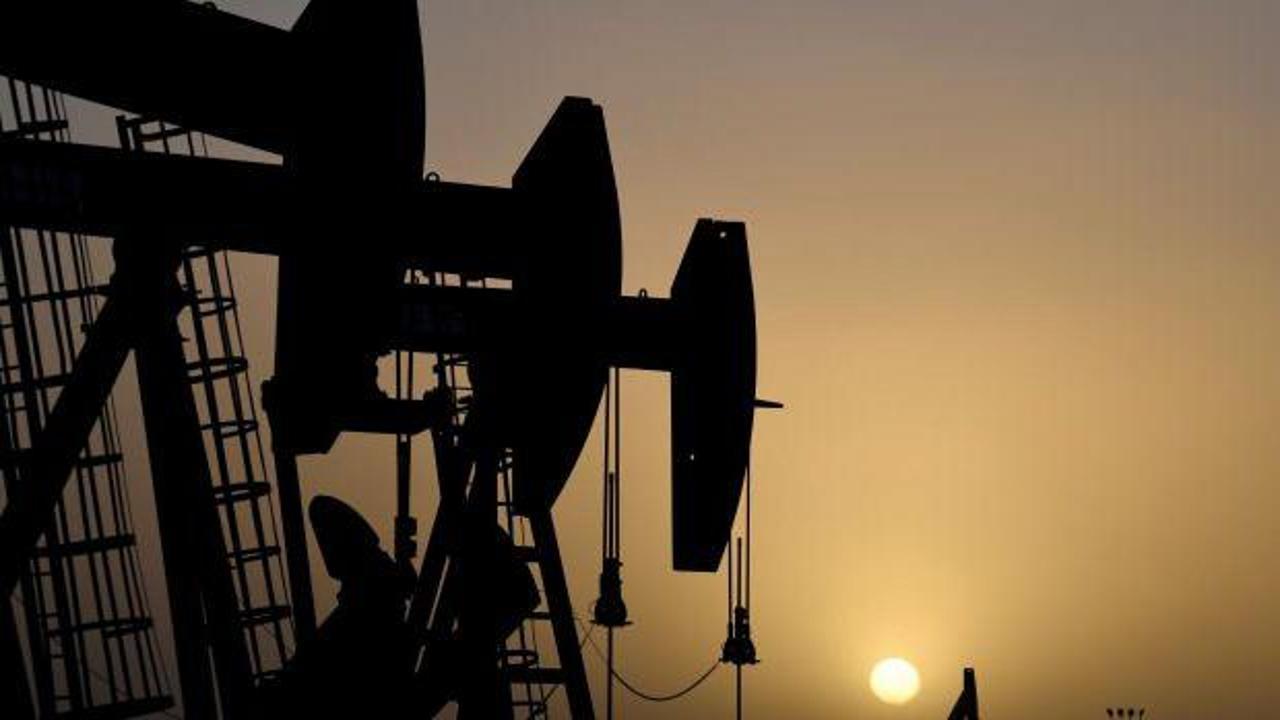 Brent petrolün varil fiyatı 90,33 dolar