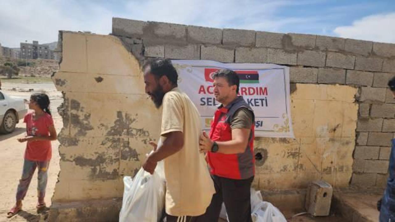 Sadakataşı Libya’da sel mağdurlarına yardım ulaştırdı