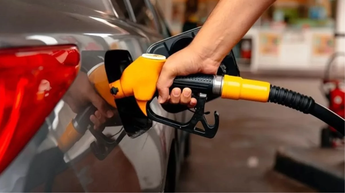 13 Eylül Çarşamba günü motorine 1,5 TL, benzine ise 1 TL zam geliyor