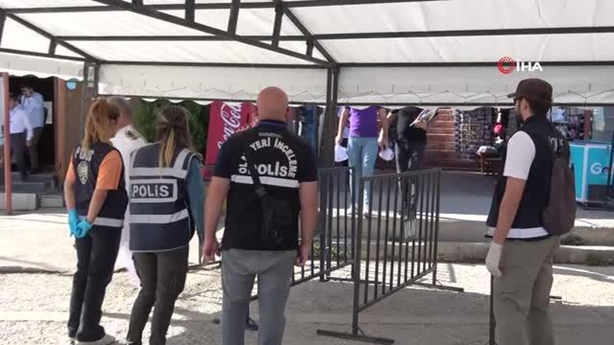 Ermeni Hıristiyanlar Akdamar Kilisesi’ne teknelerle taşınıyor