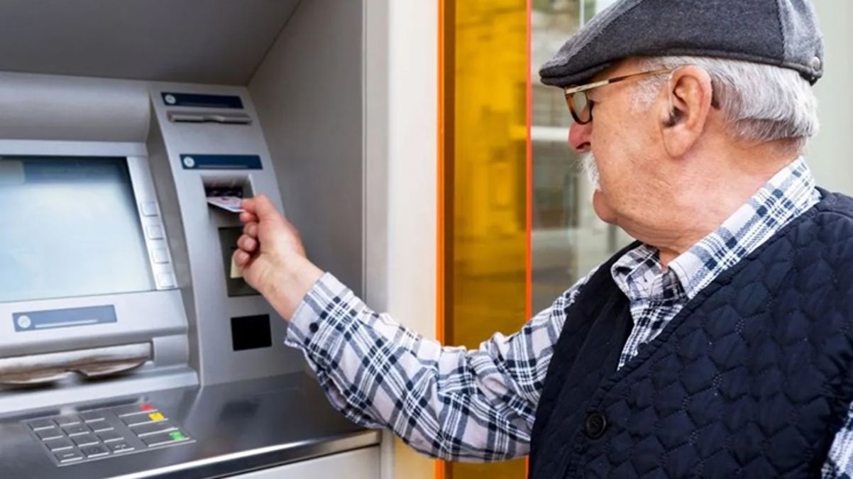 “Toplu sözleşme zammından memnun musunuz?” anketi! Memur ve emekli hayal kırıklığı yaşıyor